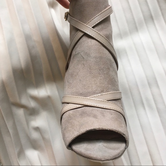 Strappy nude heels - Picture 4 of 6